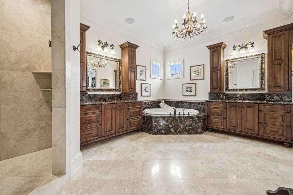 1571 WOODLAND AVENUE, Winter Park, FL 32789 Primary Bathroom