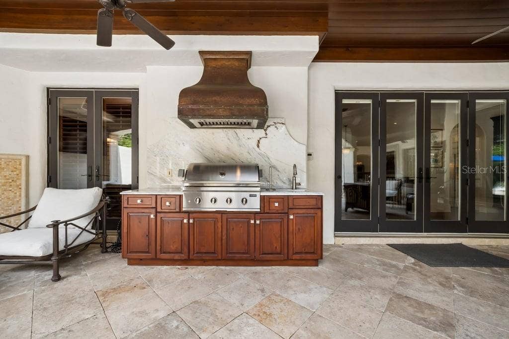 1571 WOODLAND AVENUE, Winter Park, FL 32789 1571 WOODLAND AVENUE, Winter Park, FL 32789