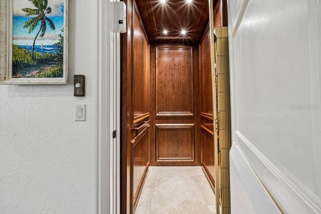 1571 WOODLAND AVENUE, Winter Park, FL 32789 Elevator