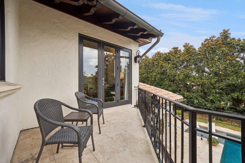 1571 WOODLAND AVENUE, Winter Park, FL 32789 Private balcony off primary suite