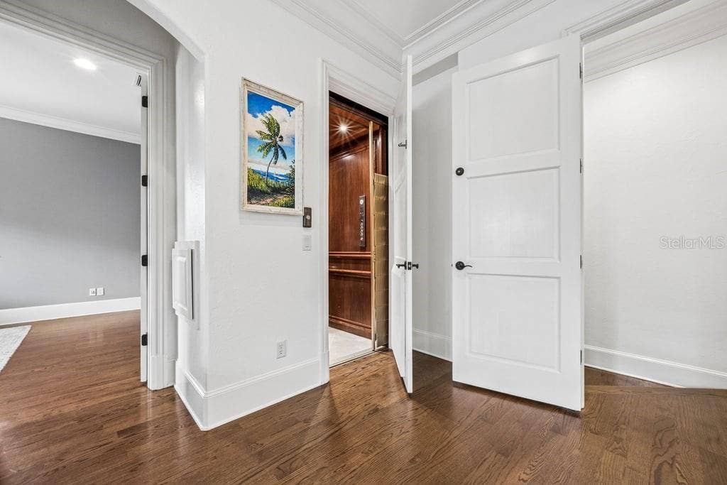 1571 WOODLAND AVENUE, Winter Park, FL 32789 Elevator to loft area upstairs