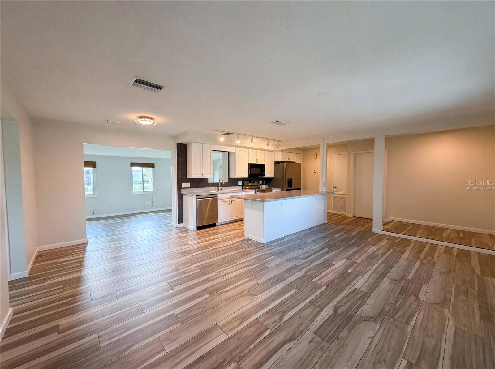 3260 PINETREE STREET, Port Charlotte, FL 33952 Virtually Staged