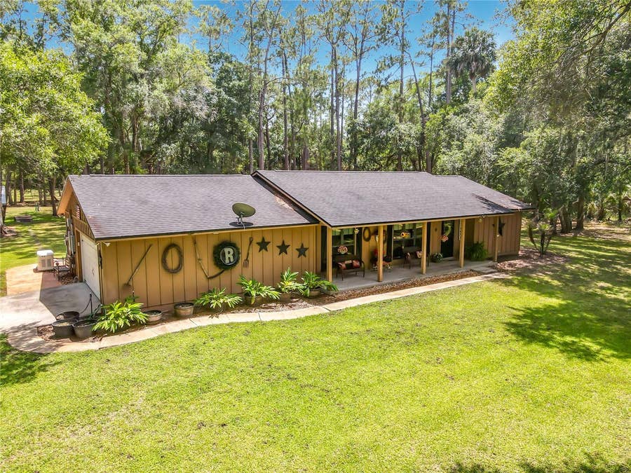 Property photo for 1395 MAYTOWN ROAD, Osteen, FL