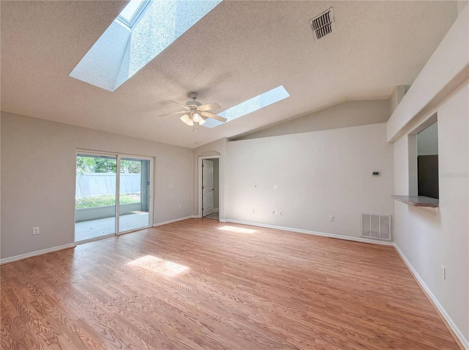1360 WILDBERRY LANE, Deltona, FL 32725 1360 WILDBERRY LANE, Deltona, FL 32725