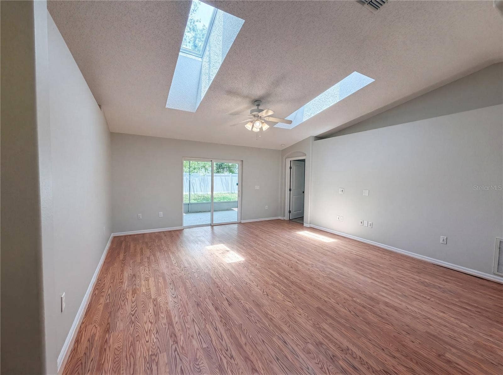 1360 WILDBERRY LANE, Deltona, FL 32725 1360 WILDBERRY LANE, Deltona, FL 32725