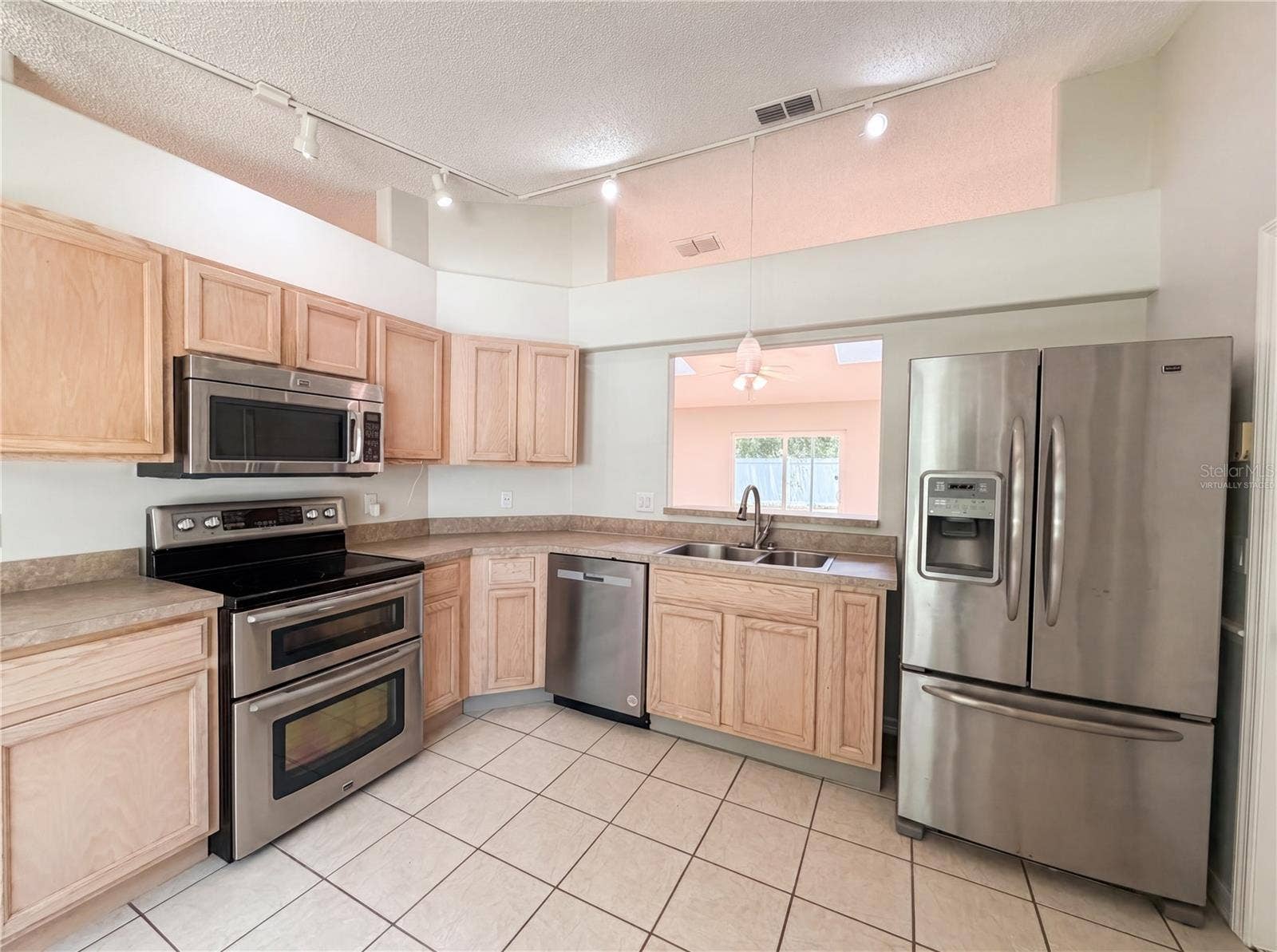1360 WILDBERRY LANE, Deltona, FL 32725 Virtually Staged