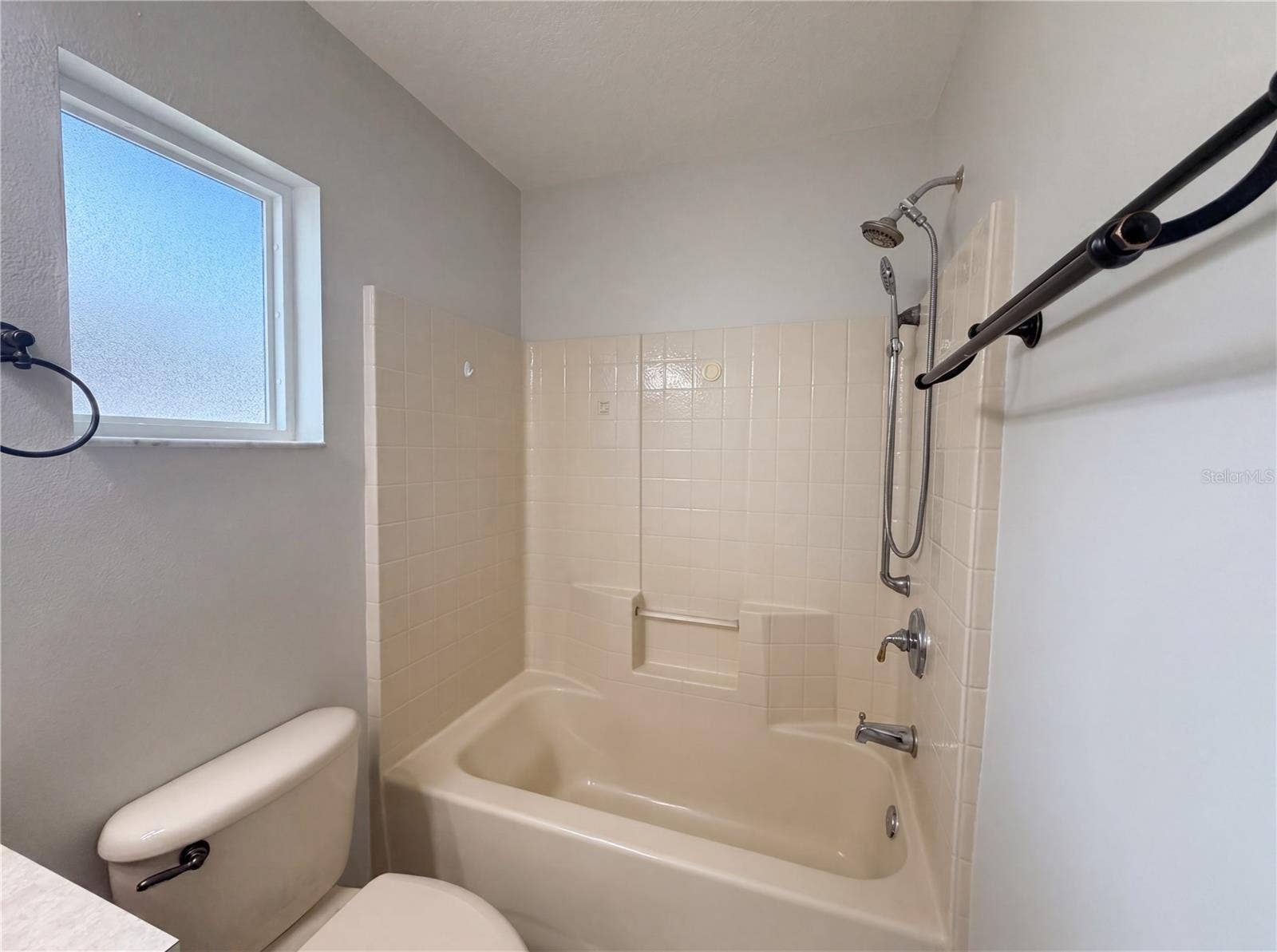 1360 WILDBERRY LANE, Deltona, FL 32725 1360 WILDBERRY LANE, Deltona, FL 32725