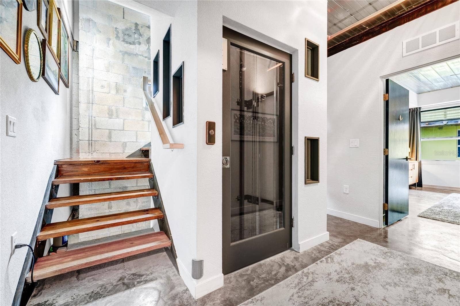 1607 WOODWARD STREET, #11, Orlando, FL 32803 1607 WOODWARD STREET, #11, Orlando, FL 32803