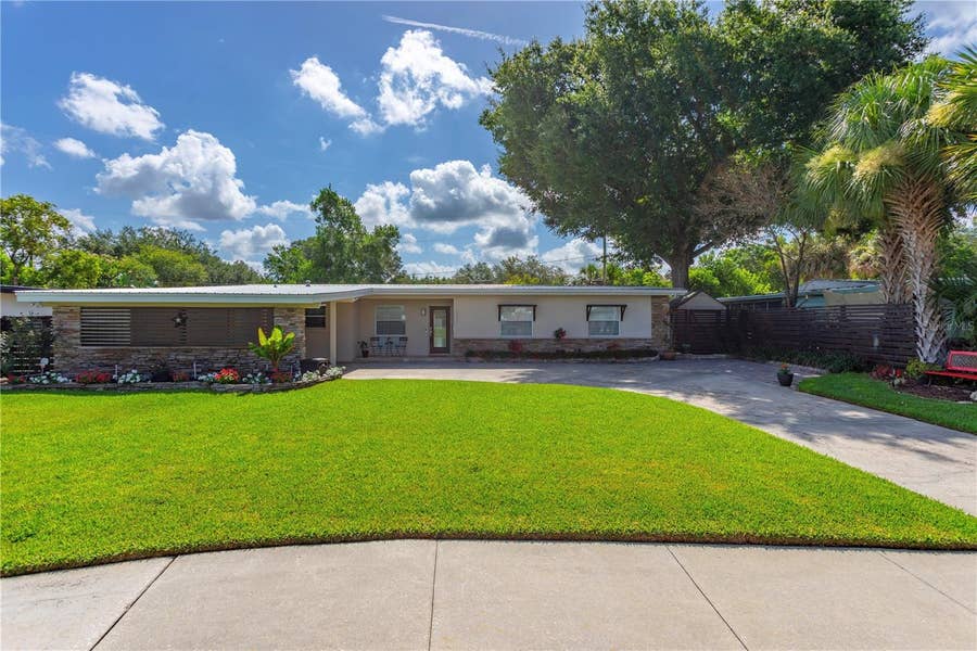 Property photo for 1327 ROSCOMARE AVENUE, Orlando, FL