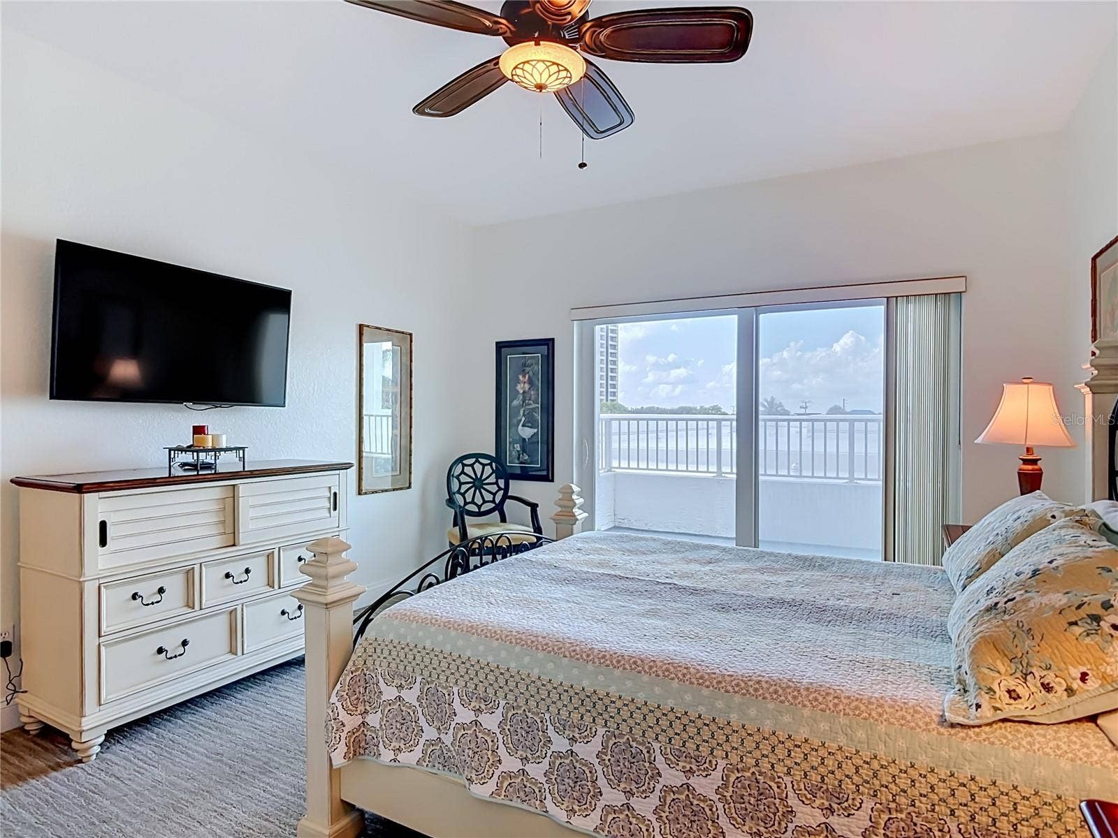 2 OCEANS WEST BLVD, #300, Daytona Beach Shores, FL 32118 2 OCEANS WEST BLVD, #300, Daytona Beach Shores, FL 32118