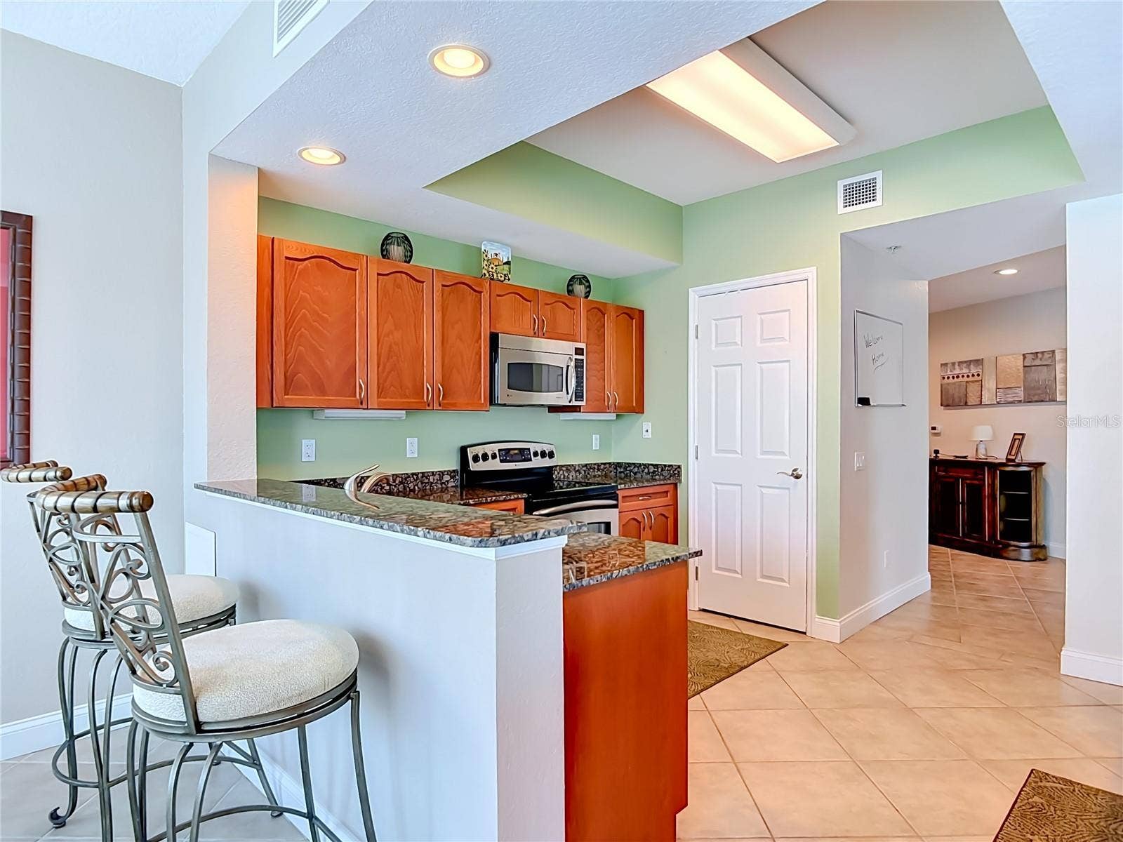 2 OCEANS WEST BLVD, #300, Daytona Beach Shores, FL 32118 2 OCEANS WEST BLVD, #300, Daytona Beach Shores, FL 32118