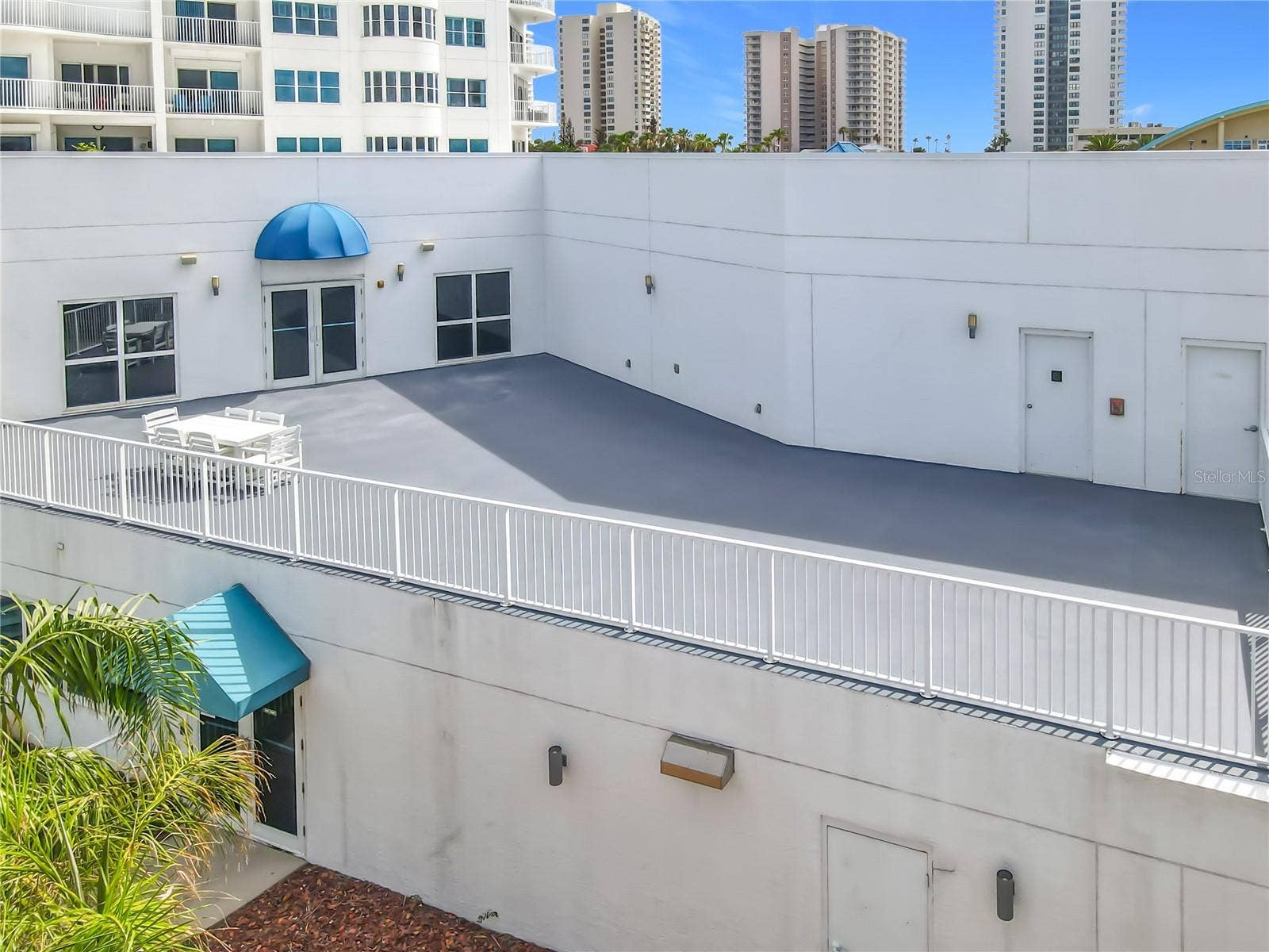 2 OCEANS WEST BLVD, #300, Daytona Beach Shores, FL 32118 2 OCEANS WEST BLVD, #300, Daytona Beach Shores, FL 32118
