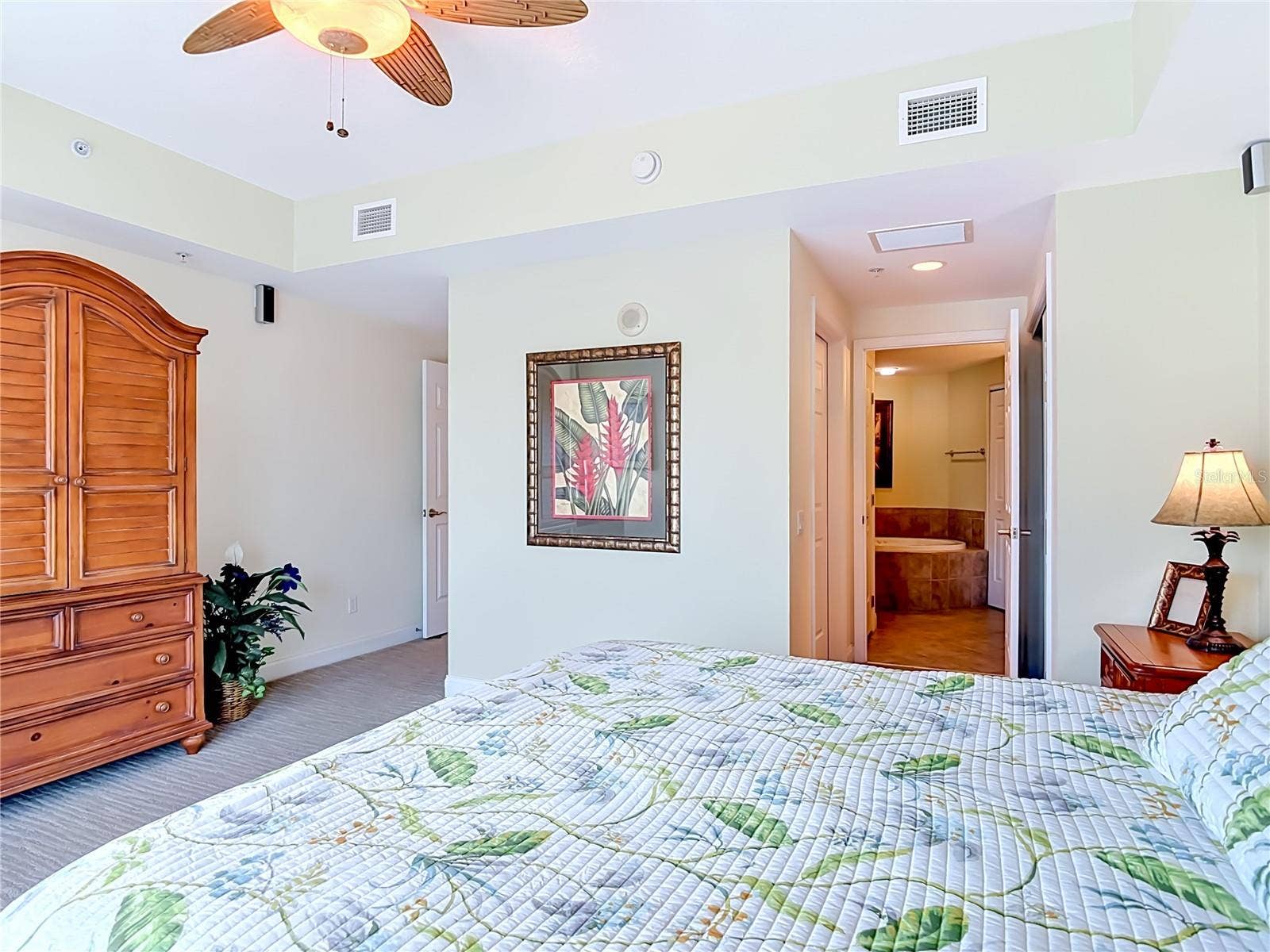 2 OCEANS WEST BLVD, #300, Daytona Beach Shores, FL 32118 2 OCEANS WEST BLVD, #300, Daytona Beach Shores, FL 32118