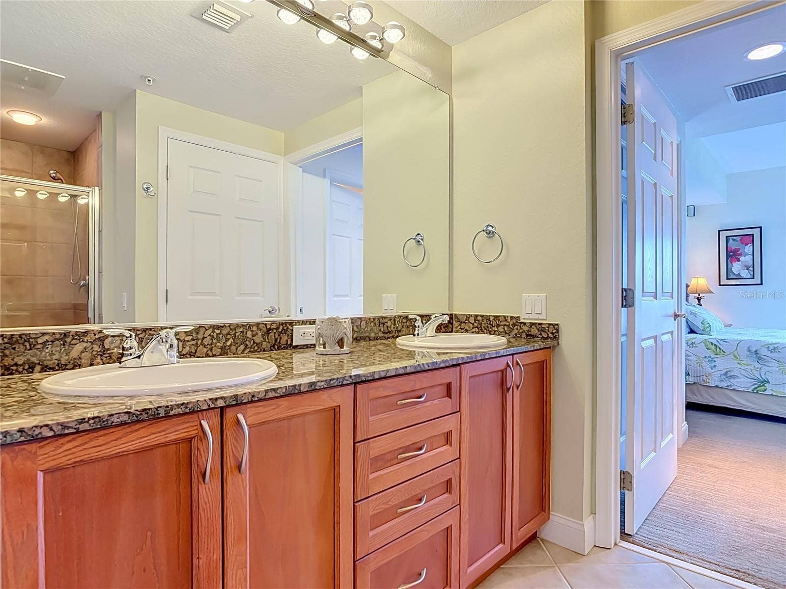2 OCEANS WEST BLVD, #300, Daytona Beach Shores, FL 32118 2 OCEANS WEST BLVD, #300, Daytona Beach Shores, FL 32118