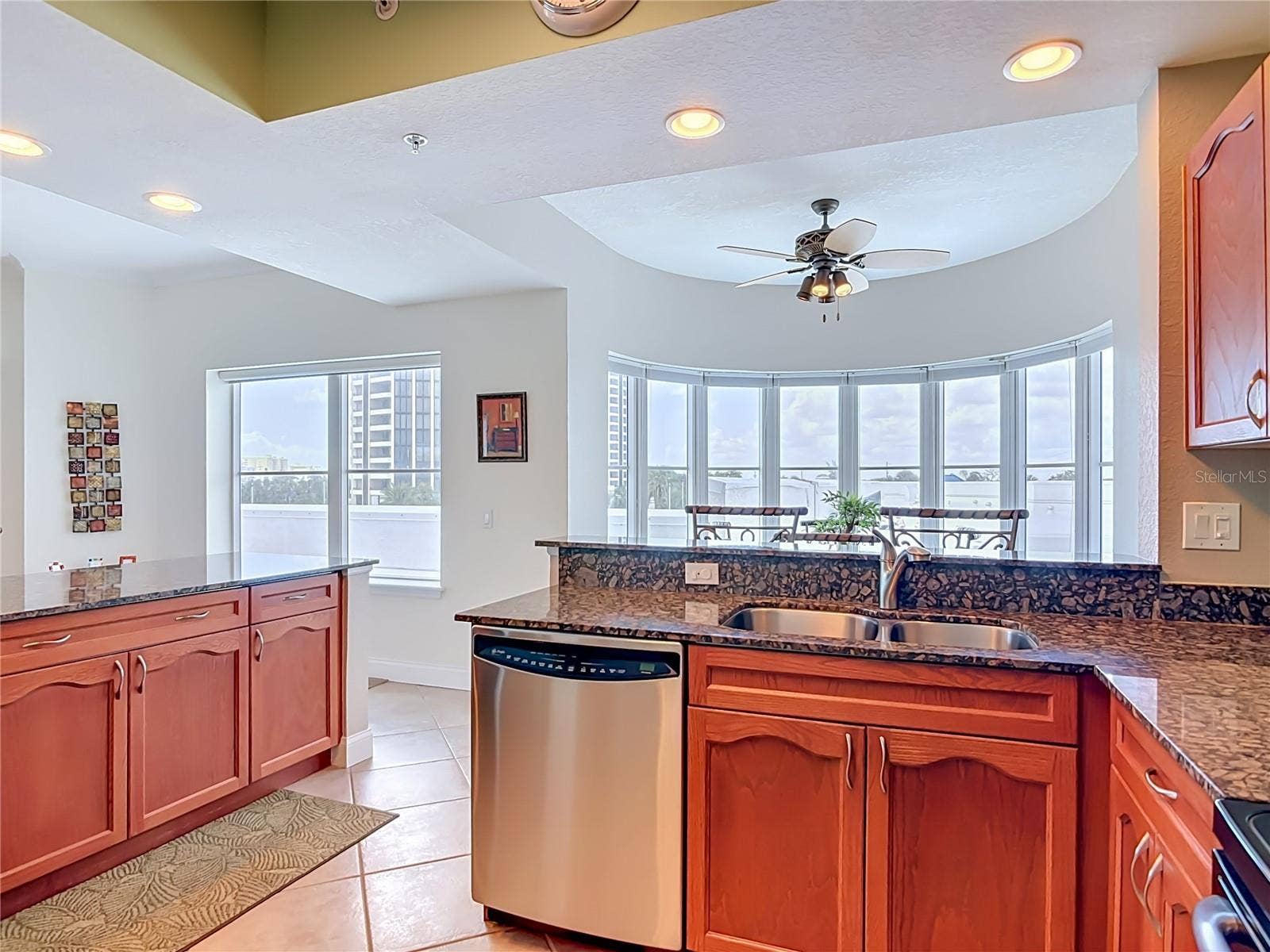 2 OCEANS WEST BLVD, #300, Daytona Beach Shores, FL 32118 2 OCEANS WEST BLVD, #300, Daytona Beach Shores, FL 32118