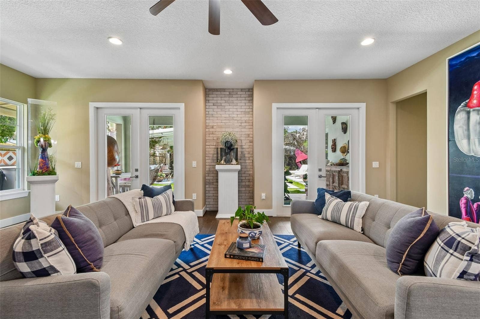 2107 HARGILL DRIVE, Orlando, FL 32806 2107 HARGILL DRIVE, Orlando, FL 32806