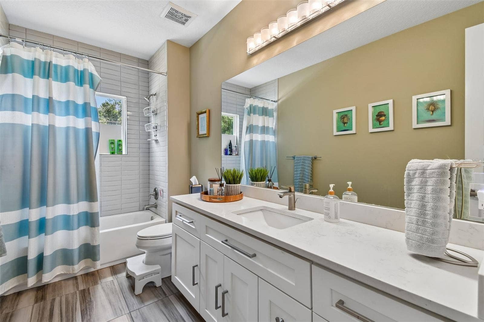 2107 HARGILL DRIVE, Orlando, FL 32806 2107 HARGILL DRIVE, Orlando, FL 32806