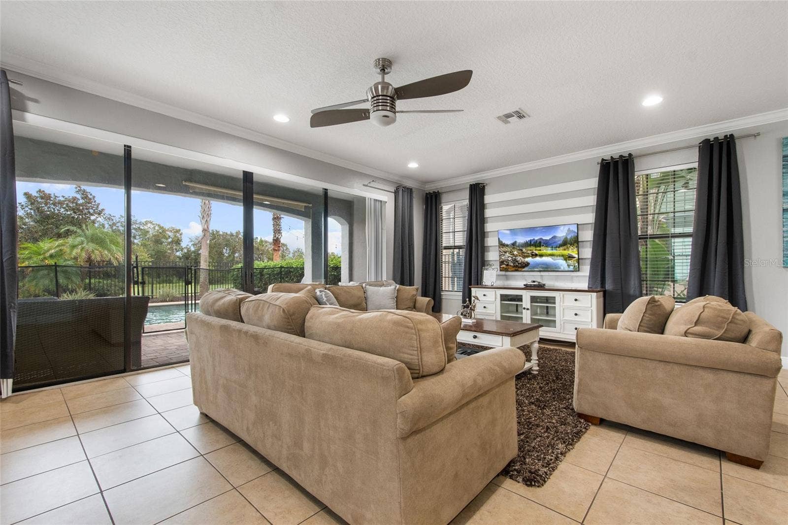 945 DESERT MOUNTAIN COURT, Reunion, FL 34747 945 DESERT MOUNTAIN COURT, Reunion, FL 34747