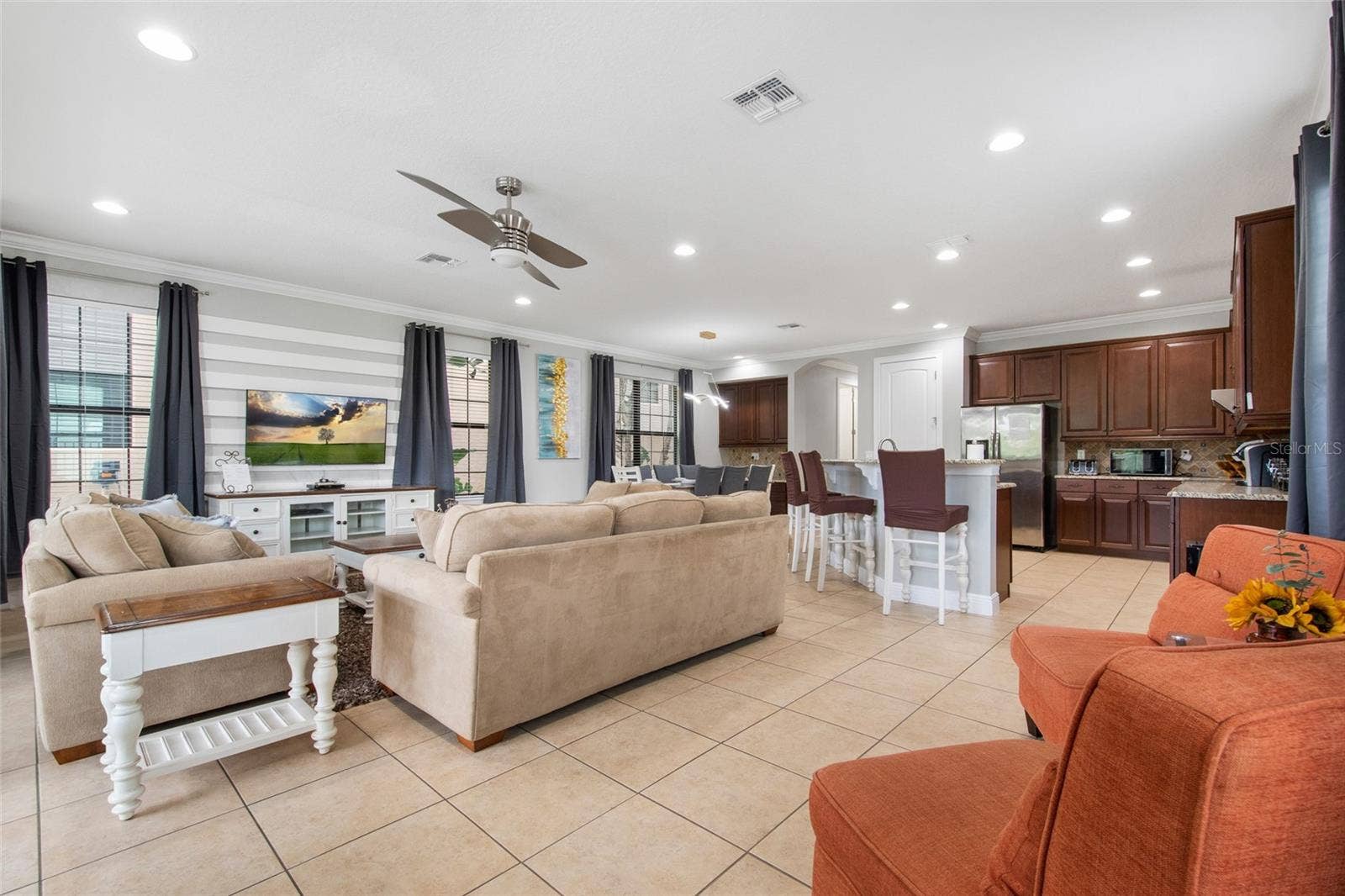 945 DESERT MOUNTAIN COURT, Reunion, FL 34747 945 DESERT MOUNTAIN COURT, Reunion, FL 34747
