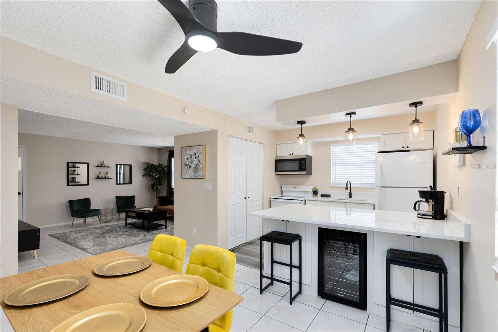 1228 E MURIEL STREET, Orlando, FL 32806 1228 E MURIEL STREET, Orlando, FL 32806