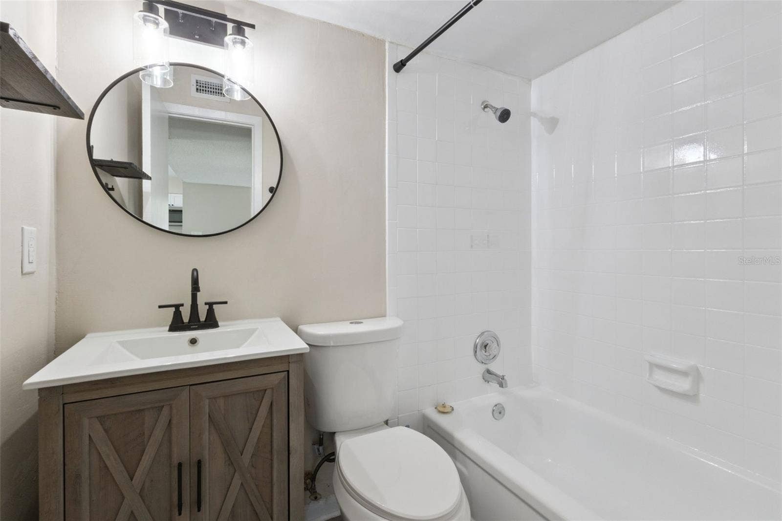 1228 E MURIEL STREET, Orlando, FL 32806 1228 E MURIEL STREET, Orlando, FL 32806