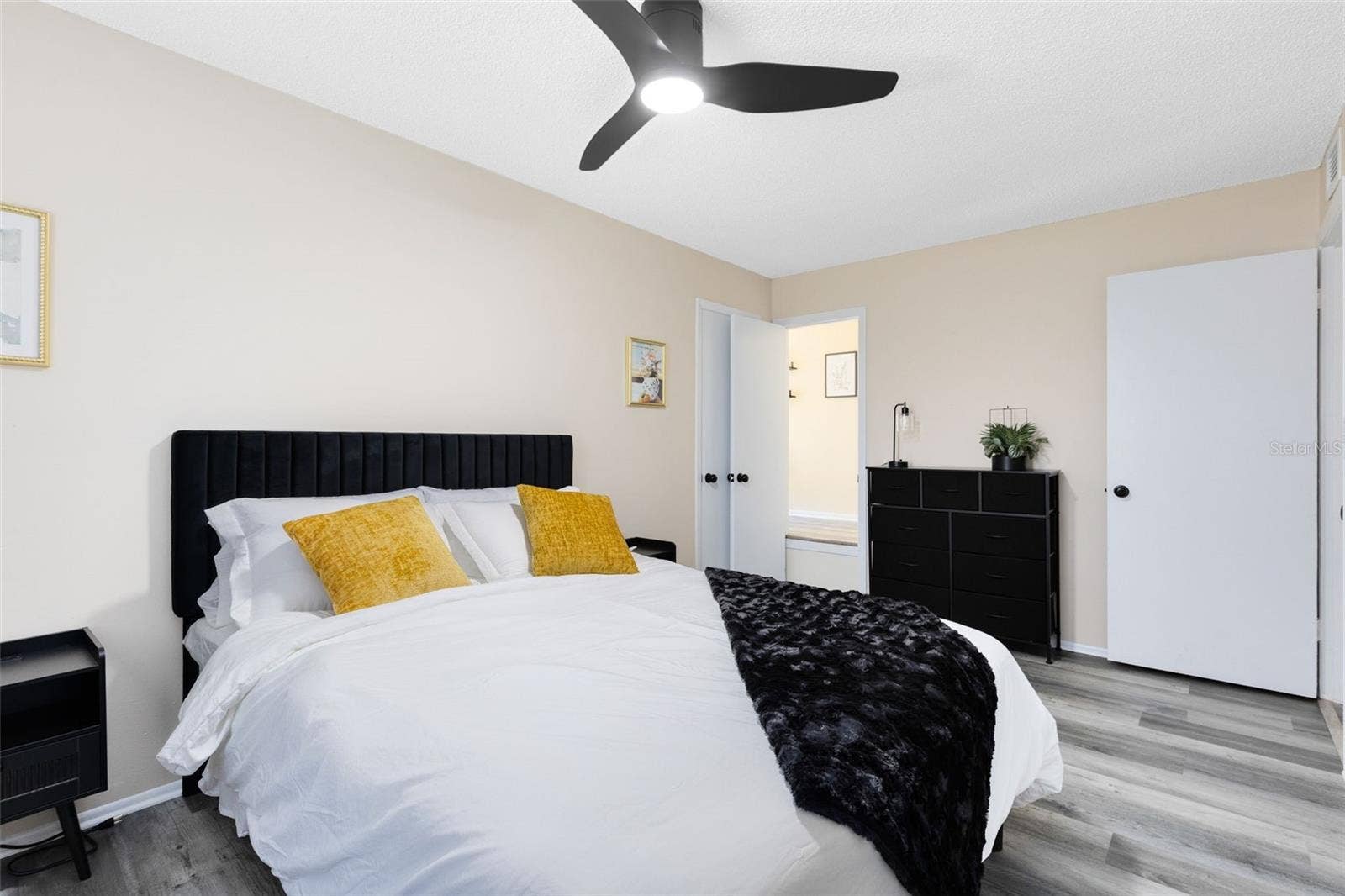 1228 E MURIEL STREET, Orlando, FL 32806 1228 E MURIEL STREET, Orlando, FL 32806