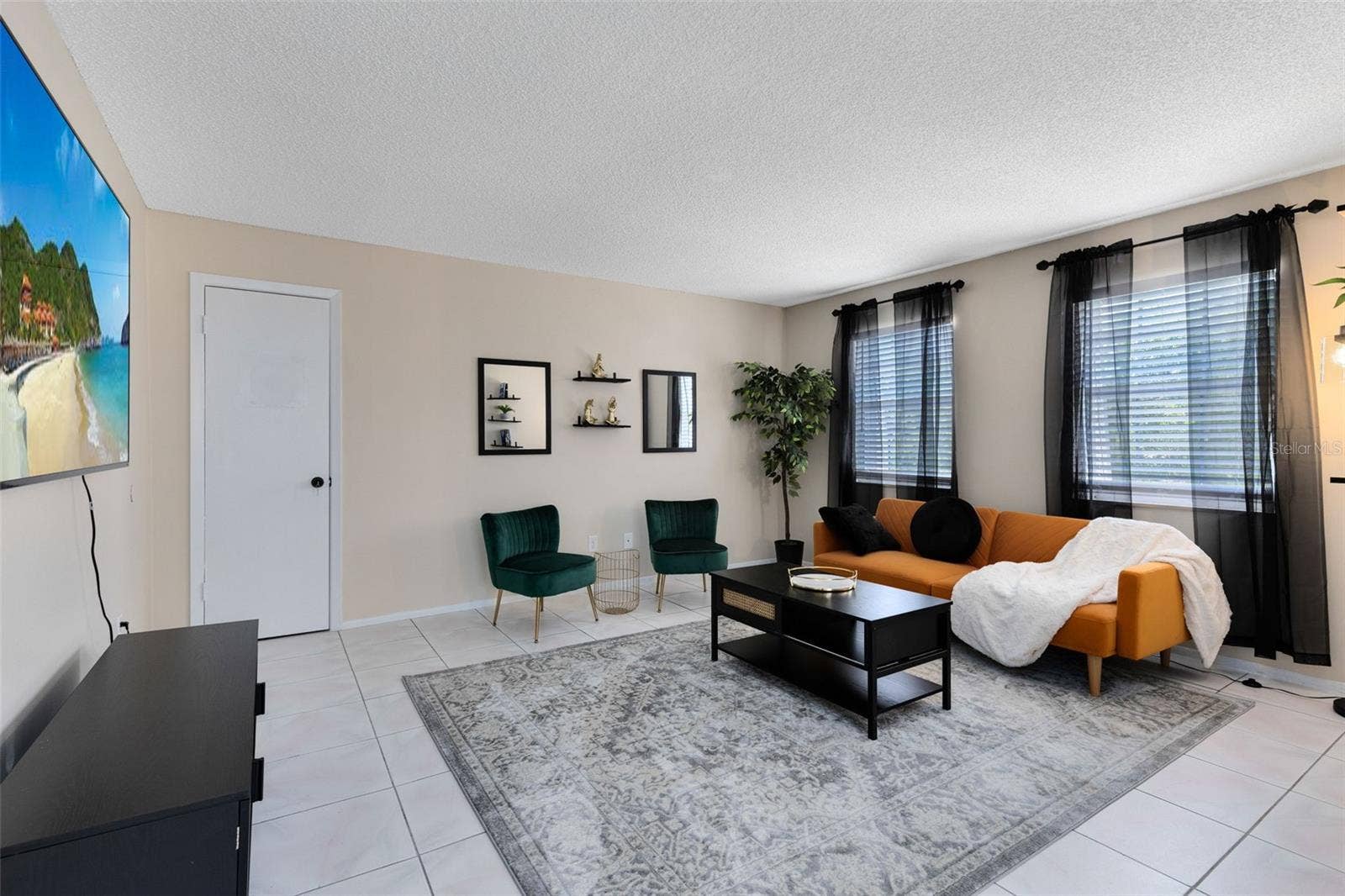 1228 E MURIEL STREET, Orlando, FL 32806 1228 E MURIEL STREET, Orlando, FL 32806