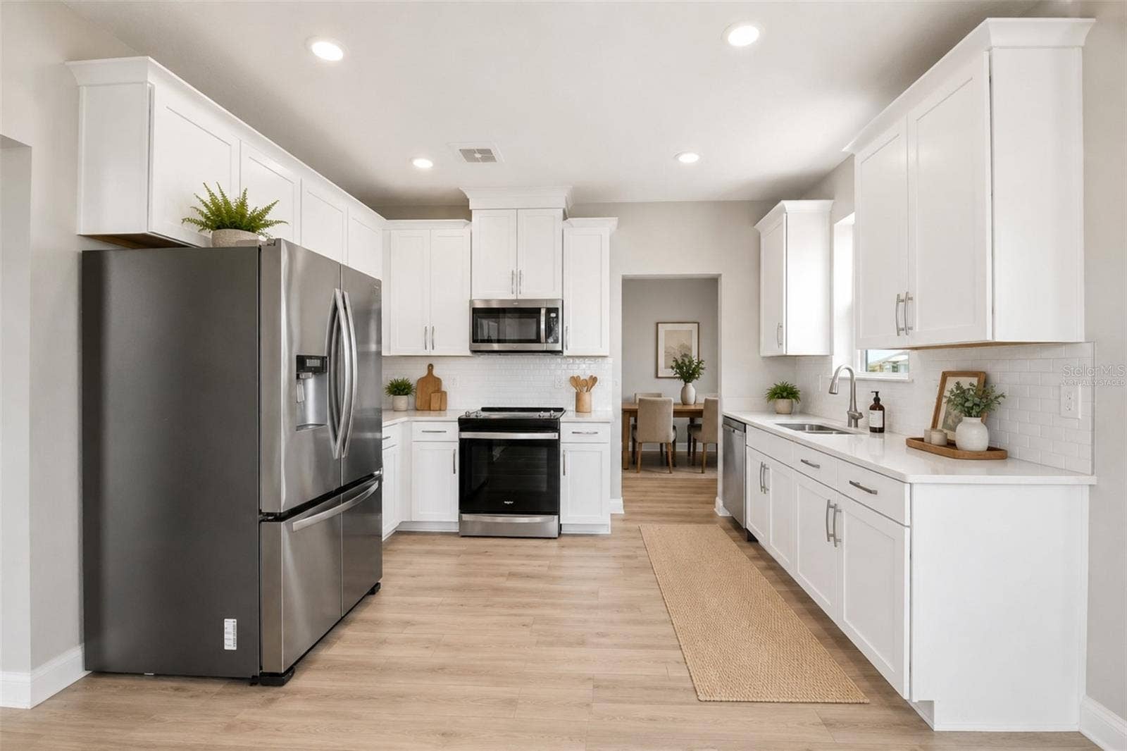 7521 LAUREATE BOULEVARD, #5403, Orlando, FL 32827 Virtually Staged