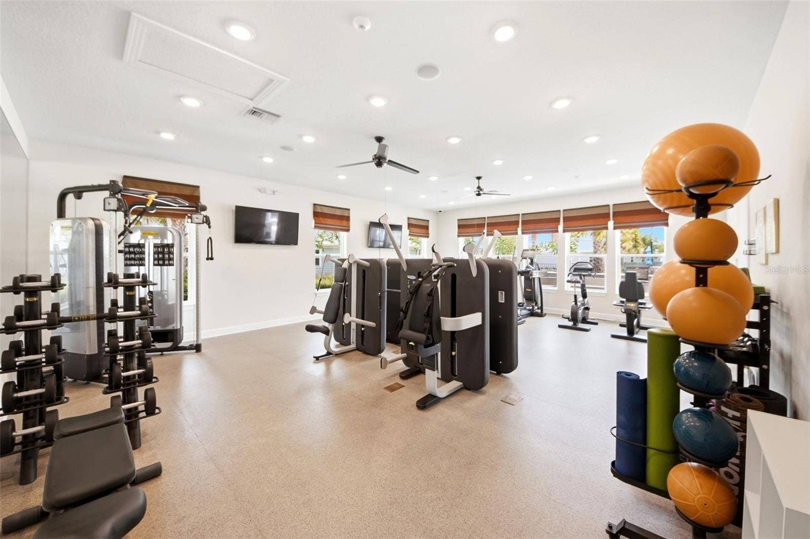 7521 LAUREATE BOULEVARD, #5403, Orlando, FL 32827 7521 LAUREATE BOULEVARD, #5403, Orlando, FL 32827