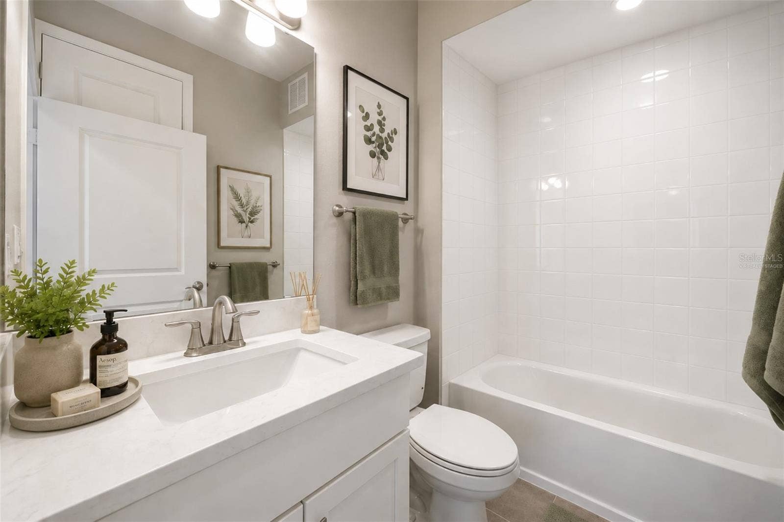 7521 LAUREATE BOULEVARD, #5403, Orlando, FL 32827 Virtually Staged