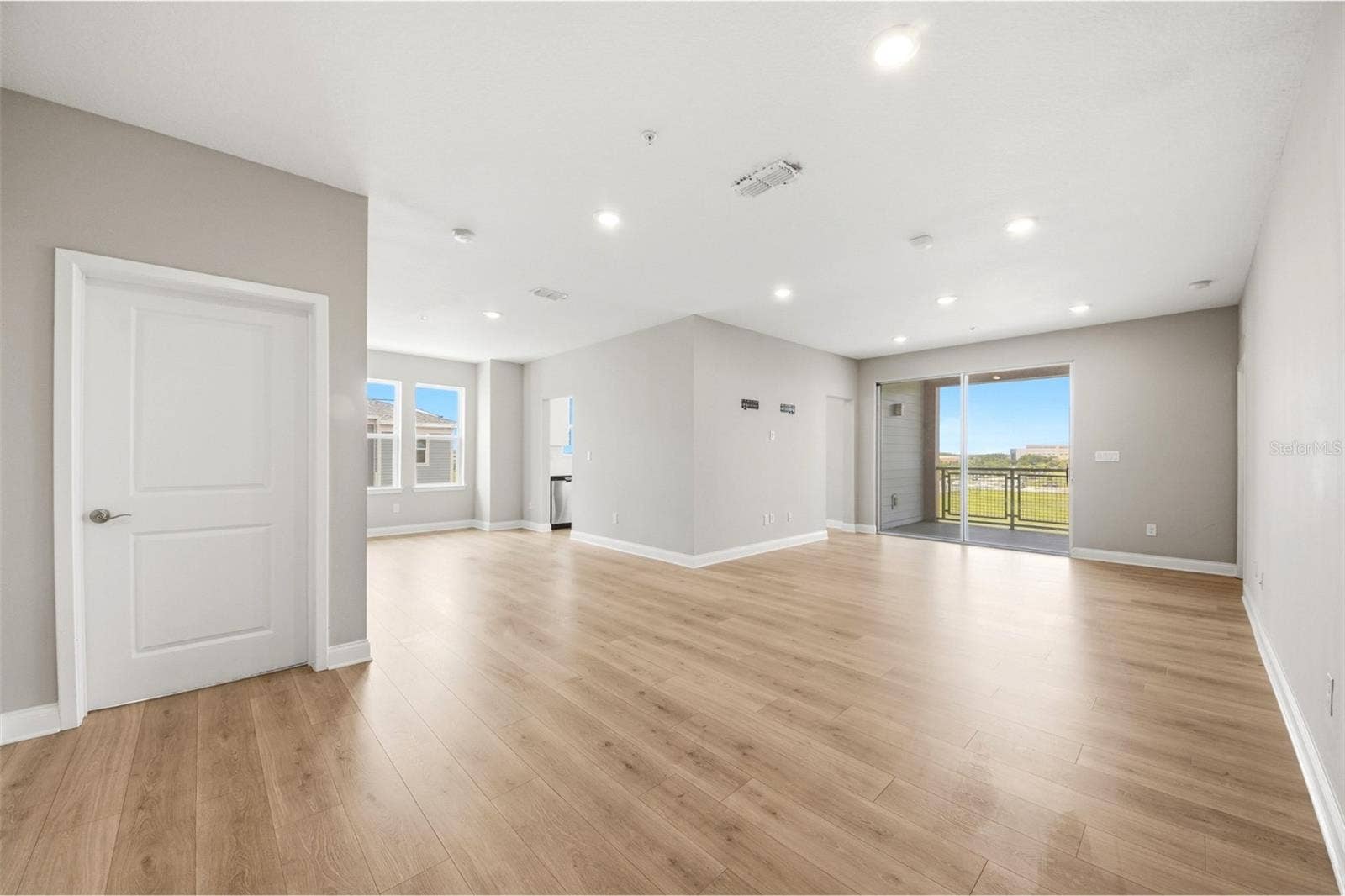 7521 LAUREATE BOULEVARD, #5403, Orlando, FL 32827 7521 LAUREATE BOULEVARD, #5403, Orlando, FL 32827