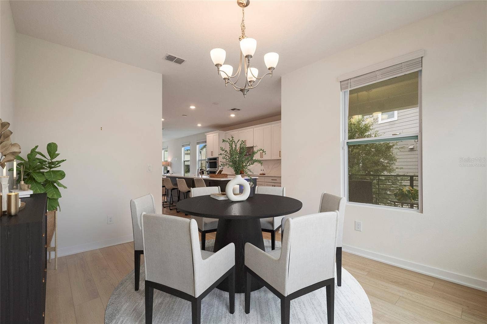 12551 WILLSTATTER AVENUE, Orlando, FL 32827 Virtually Staged Dining