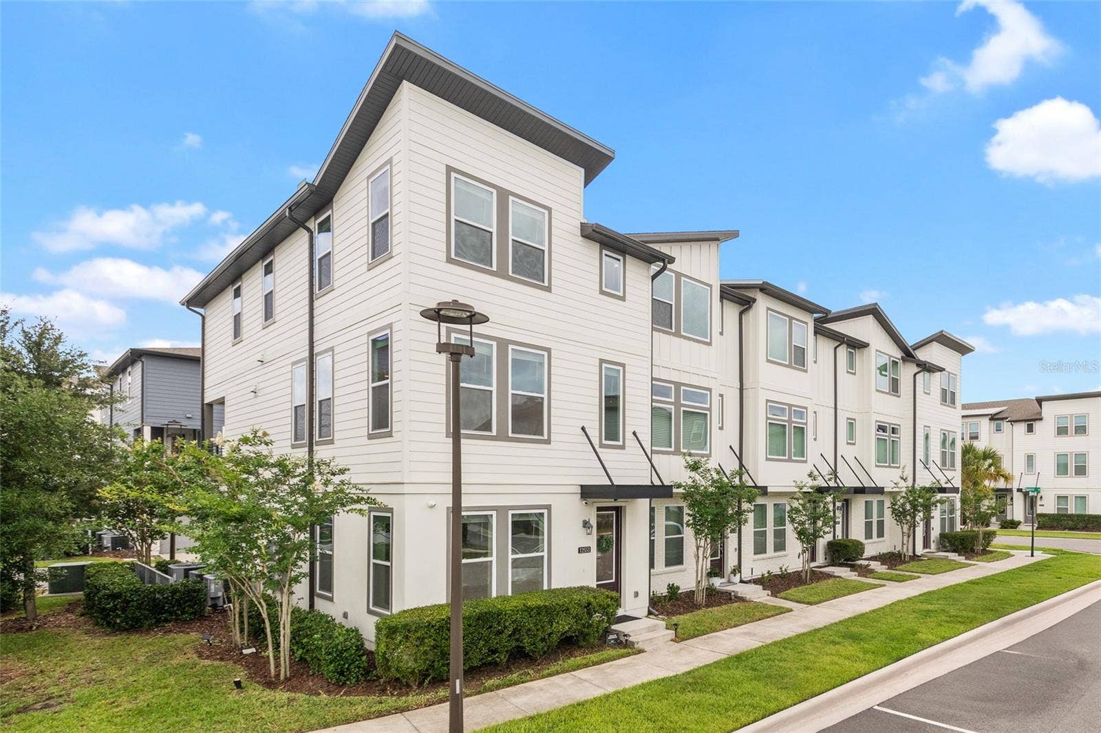 12551 WILLSTATTER AVENUE, Orlando, FL 32827 12551 WILLSTATTER AVENUE, Orlando, FL 32827