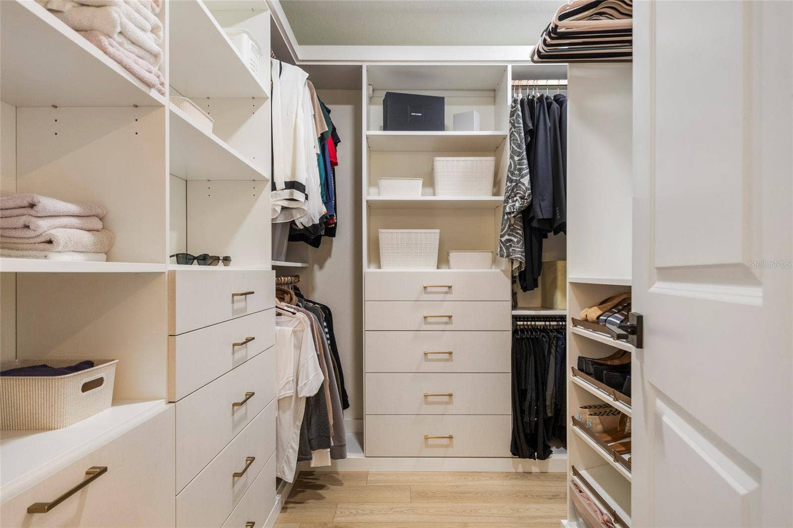 12551 WILLSTATTER AVENUE, Orlando, FL 32827 Custom Closet