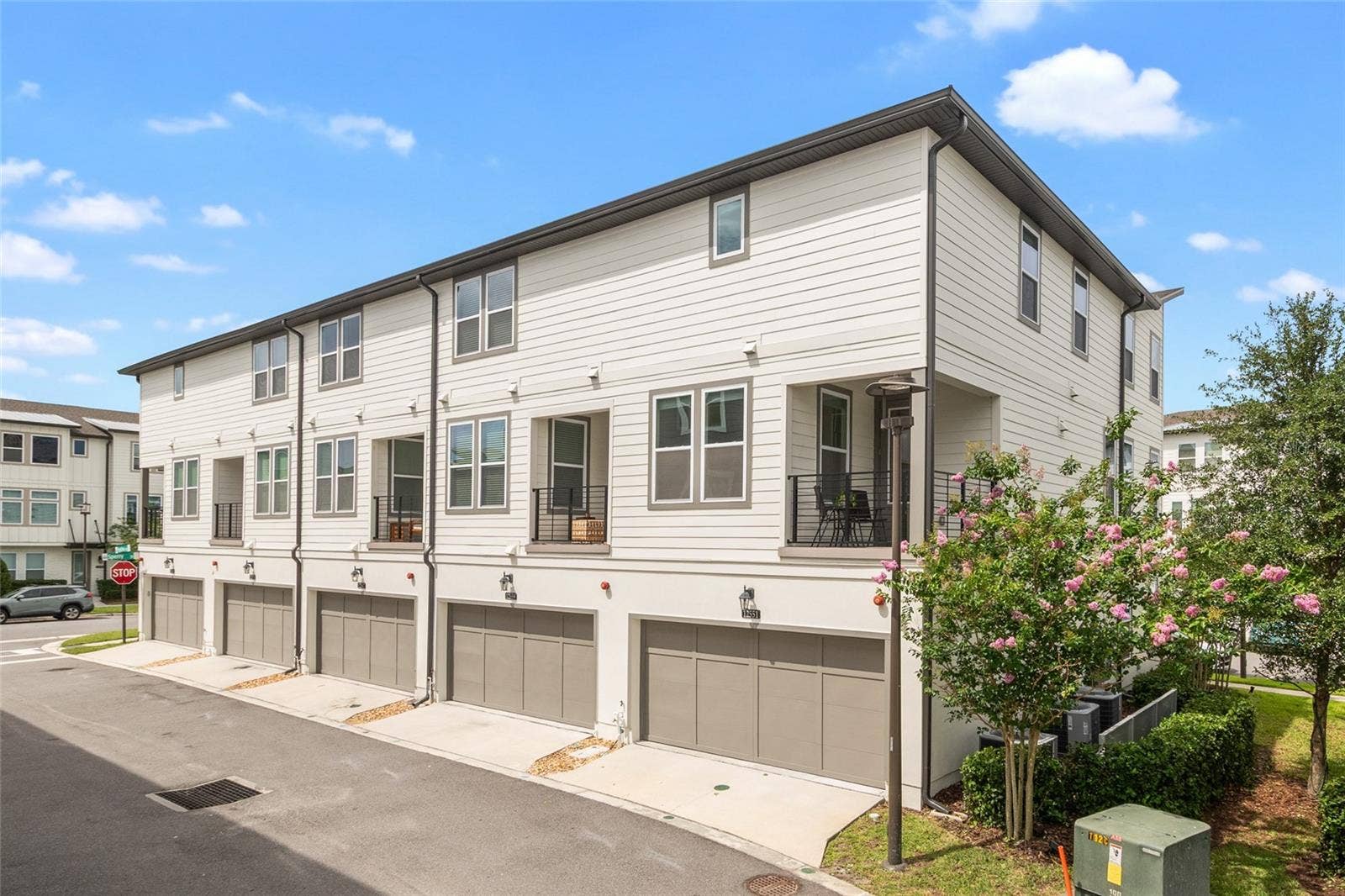 12551 WILLSTATTER AVENUE, Orlando, FL 32827 12551 WILLSTATTER AVENUE, Orlando, FL 32827