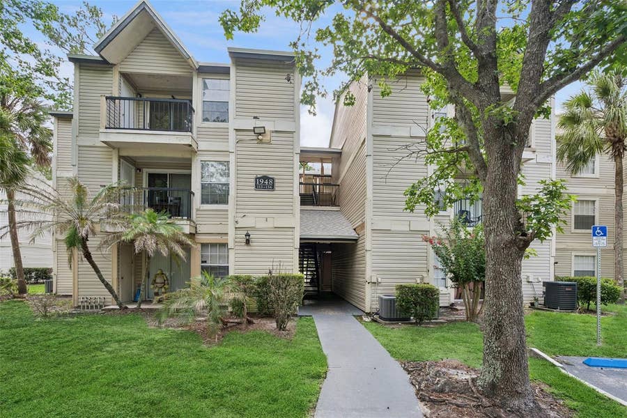 Property photo for 1948 LAKE ATRIUMS CIRCLE, #124, Orlando, FL