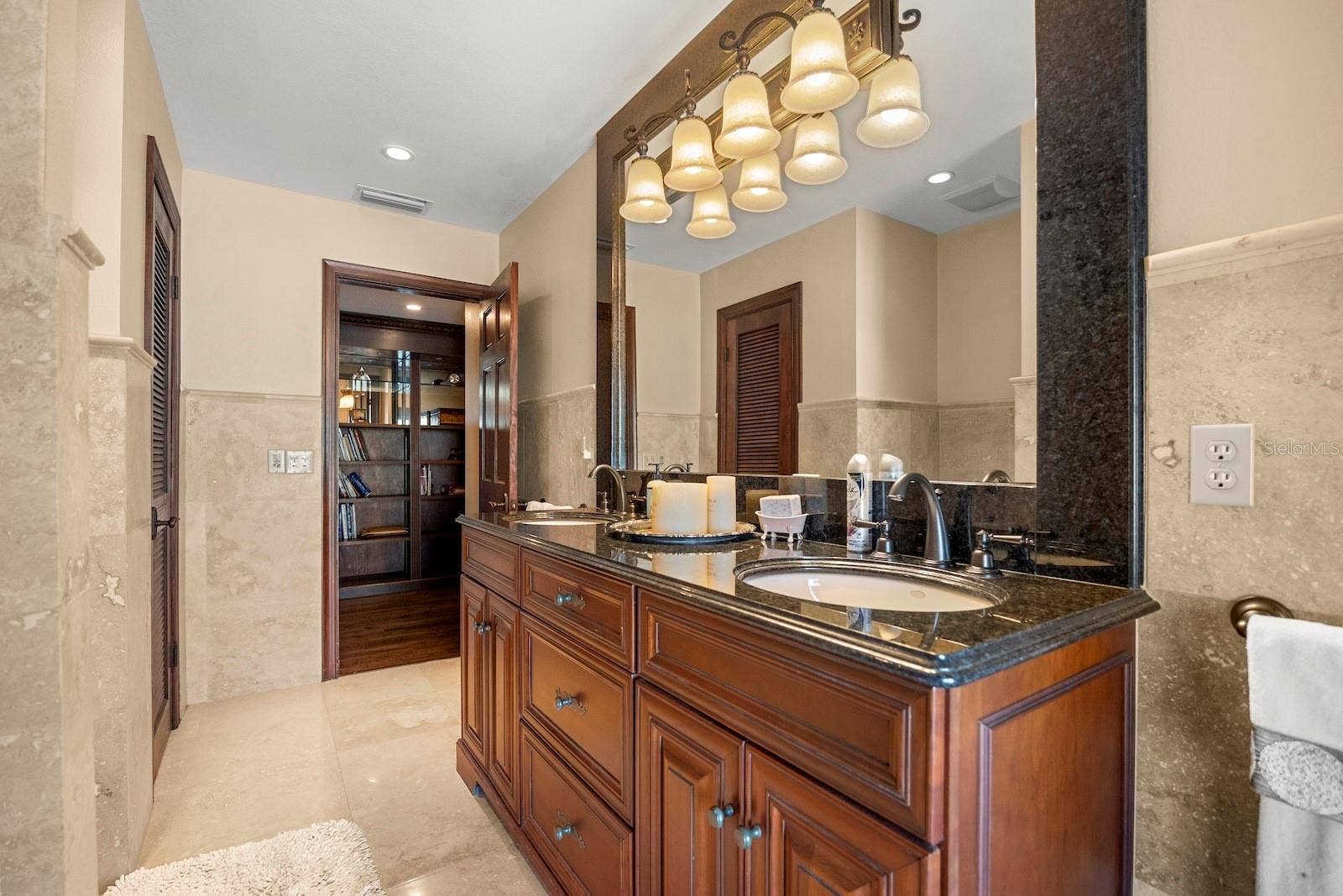 5400 KENMORE LANE, Orlando, FL 32839 5400 KENMORE LANE, Orlando, FL 32839