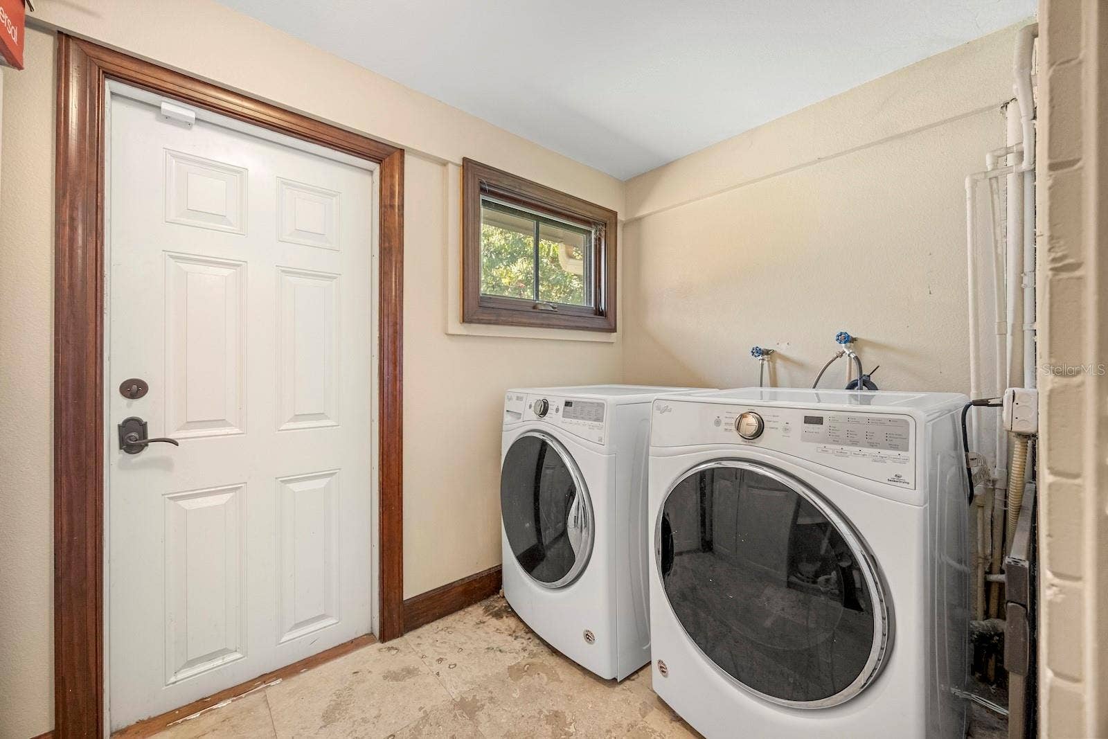 5400 KENMORE LANE, Orlando, FL 32839 5400 KENMORE LANE, Orlando, FL 32839