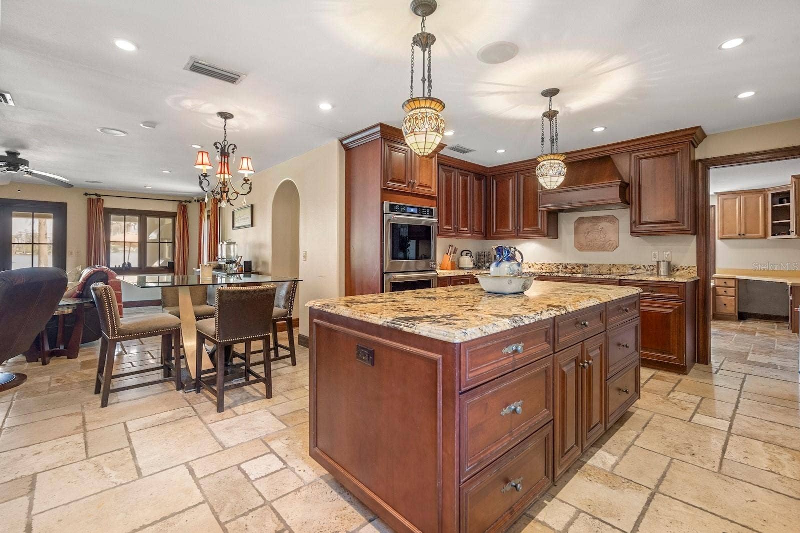 5400 KENMORE LANE, Orlando, FL 32839 5400 KENMORE LANE, Orlando, FL 32839