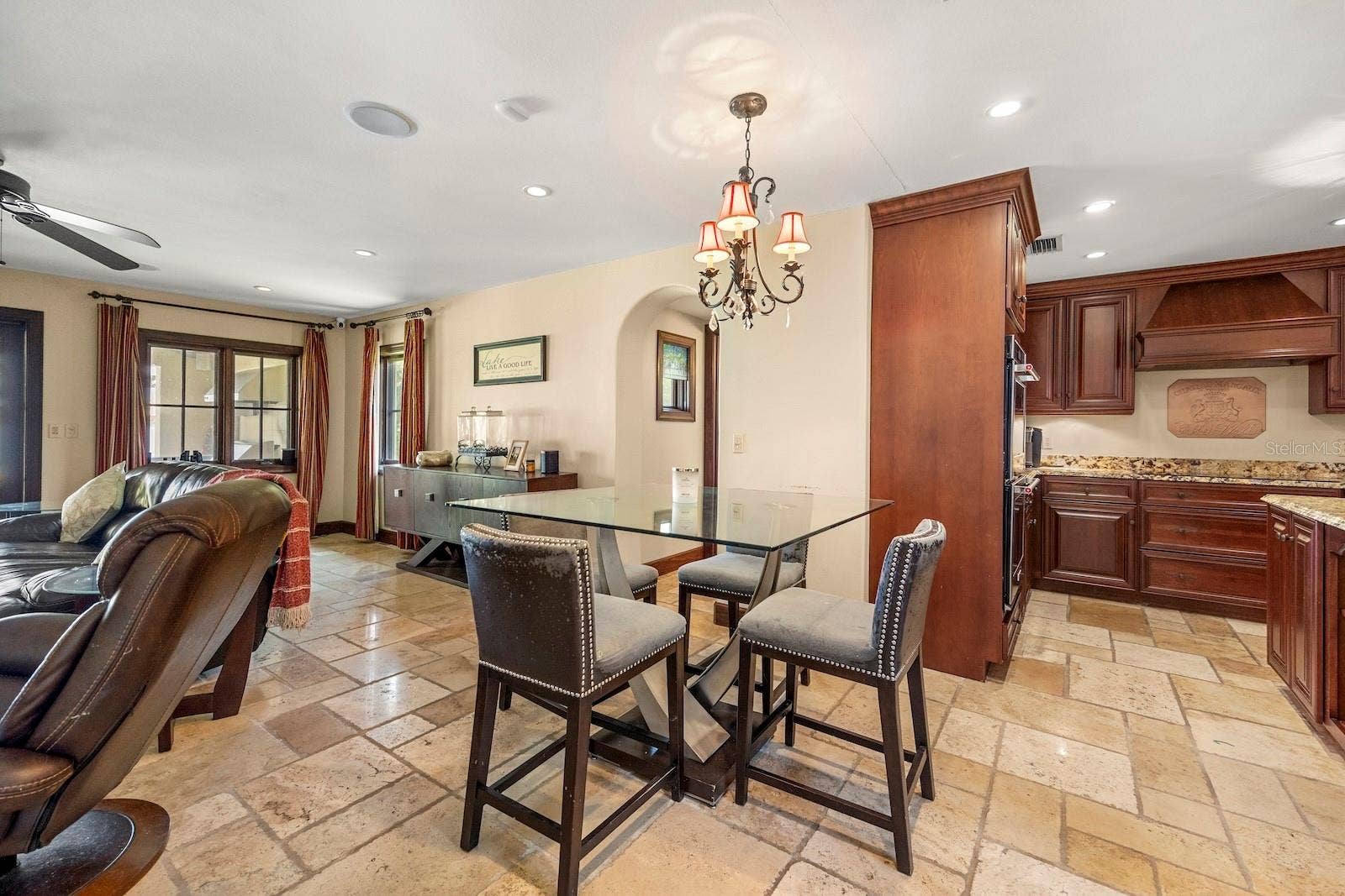 5400 KENMORE LANE, Orlando, FL 32839 5400 KENMORE LANE, Orlando, FL 32839