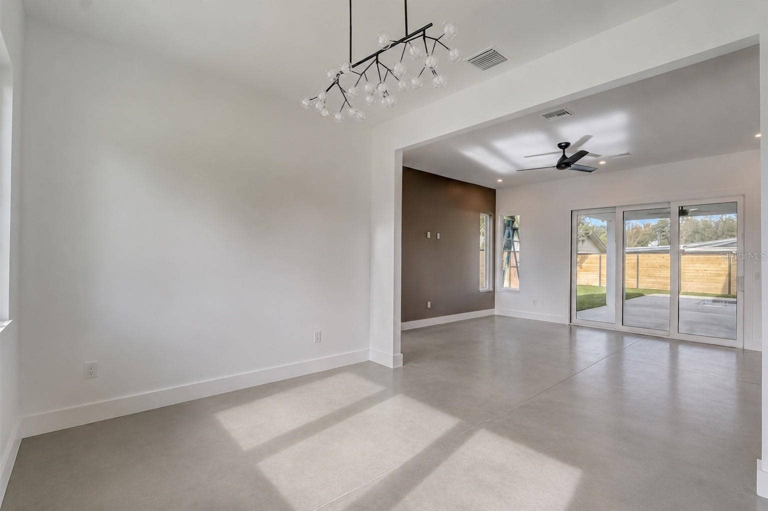 641 NORTHWOOD CIRCLE, Winter Park, FL 32789 Concrete floor light, color- virtually redone