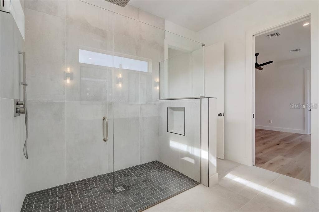 641 NORTHWOOD CIRCLE, Winter Park, FL 32789 641 NORTHWOOD CIRCLE, Winter Park, FL 32789