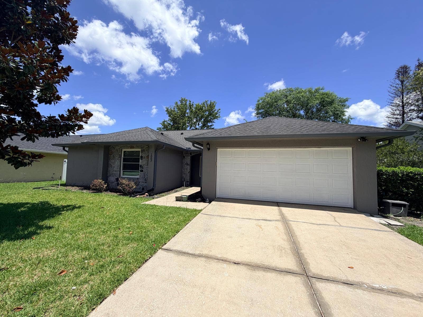 1083 BECKSTROM DR, Oviedo, FL 32765 1083 BECKSTROM DR, Oviedo, FL 32765