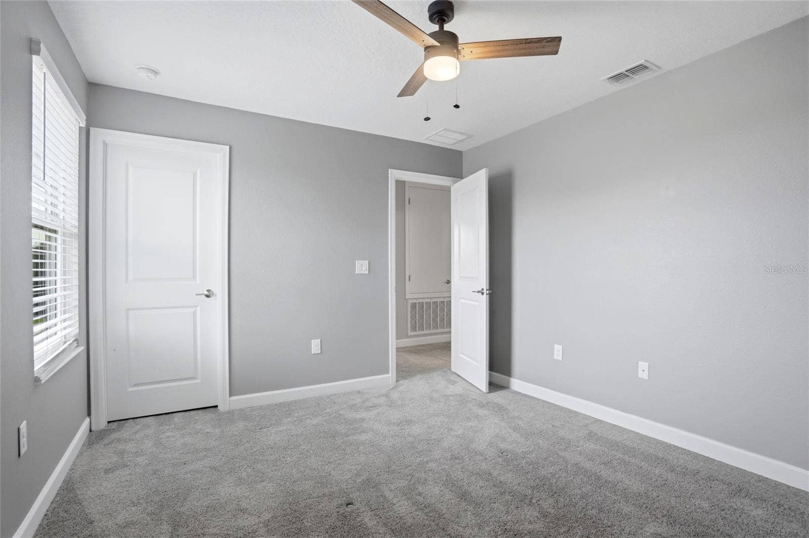 8700 PACIFIC DUNES DRIVE, Davenport, FL 33896 8700 PACIFIC DUNES DRIVE, Davenport, FL 33896