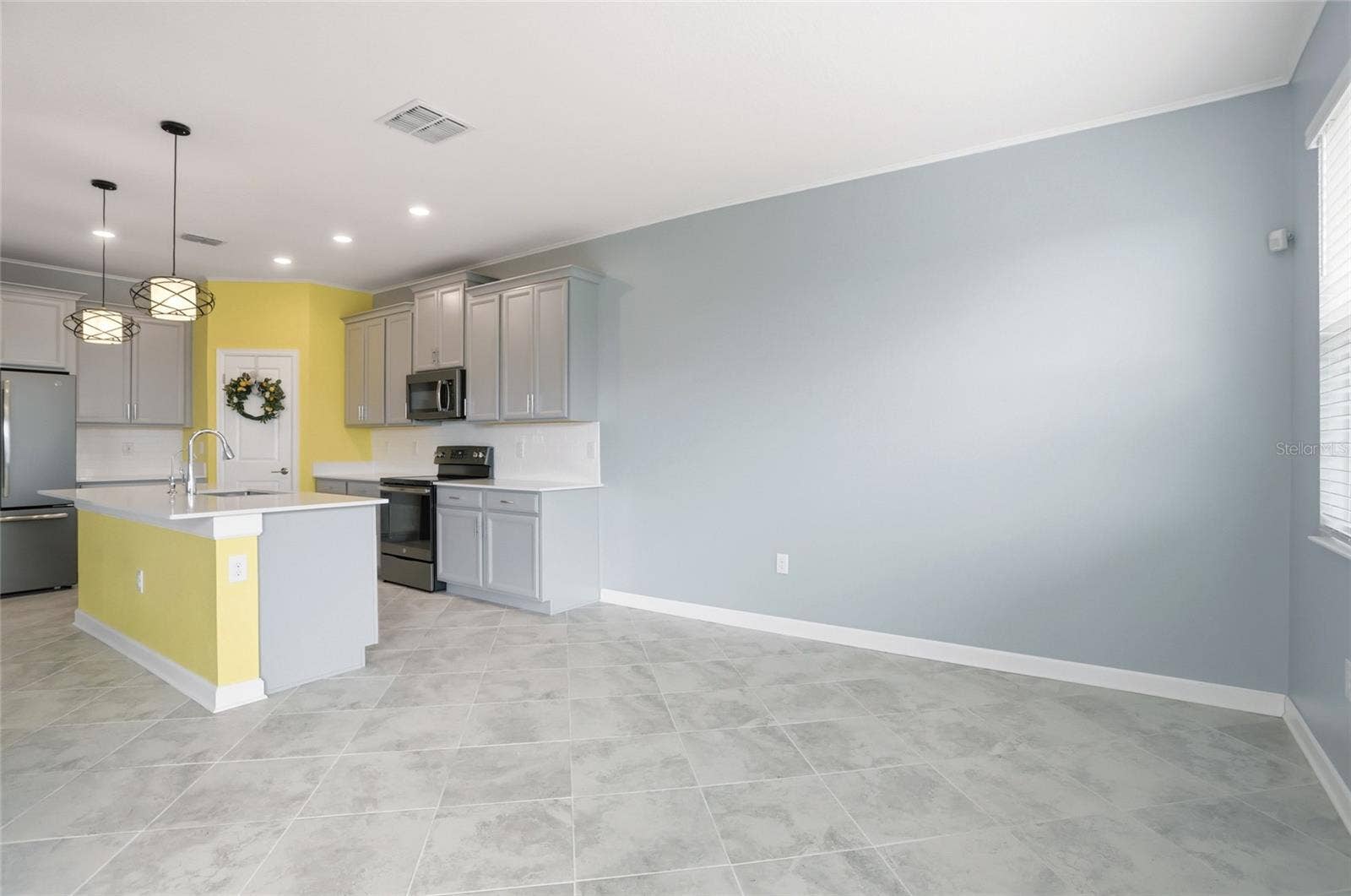 8700 PACIFIC DUNES DRIVE, Davenport, FL 33896 8700 PACIFIC DUNES DRIVE, Davenport, FL 33896