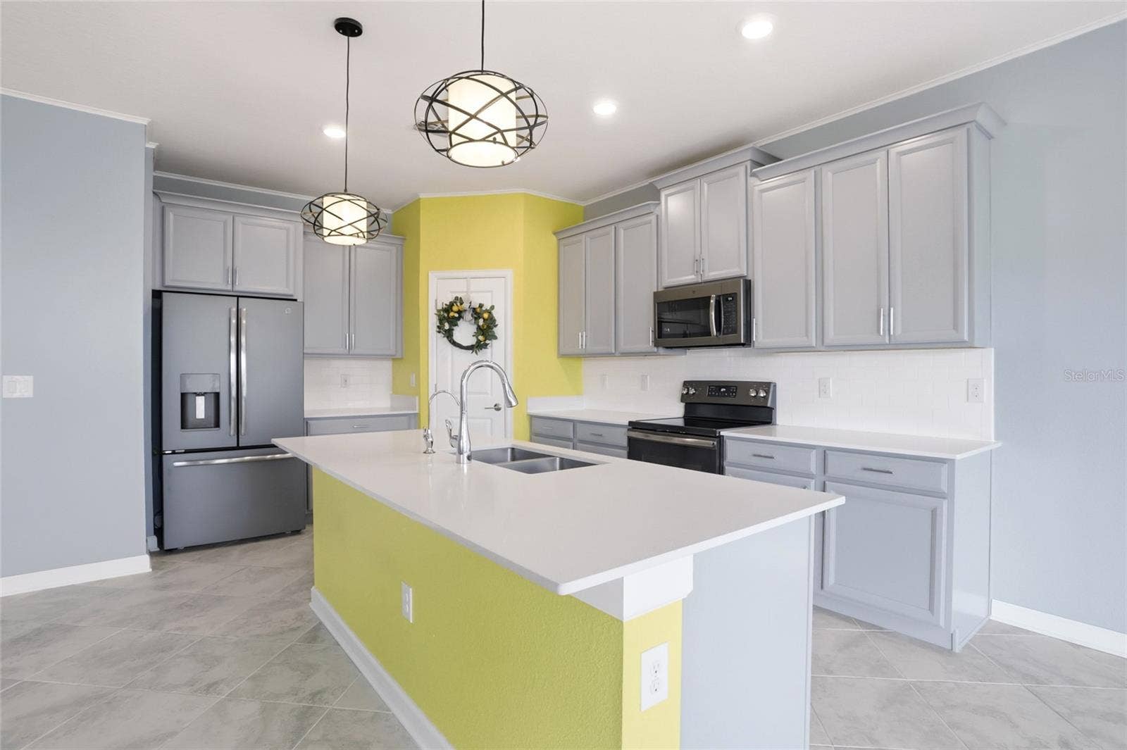 8700 PACIFIC DUNES DRIVE, Davenport, FL 33896 8700 PACIFIC DUNES DRIVE, Davenport, FL 33896