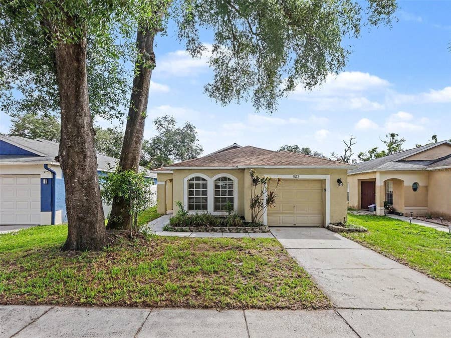 Property photo for 9823 MORRIS GLEN WAY, Tampa, FL