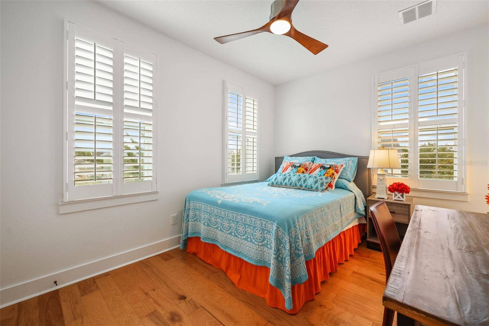 925 EASLEY AVENUE, Winter Garden, FL 34787 925 EASLEY AVENUE, Winter Garden, FL 34787