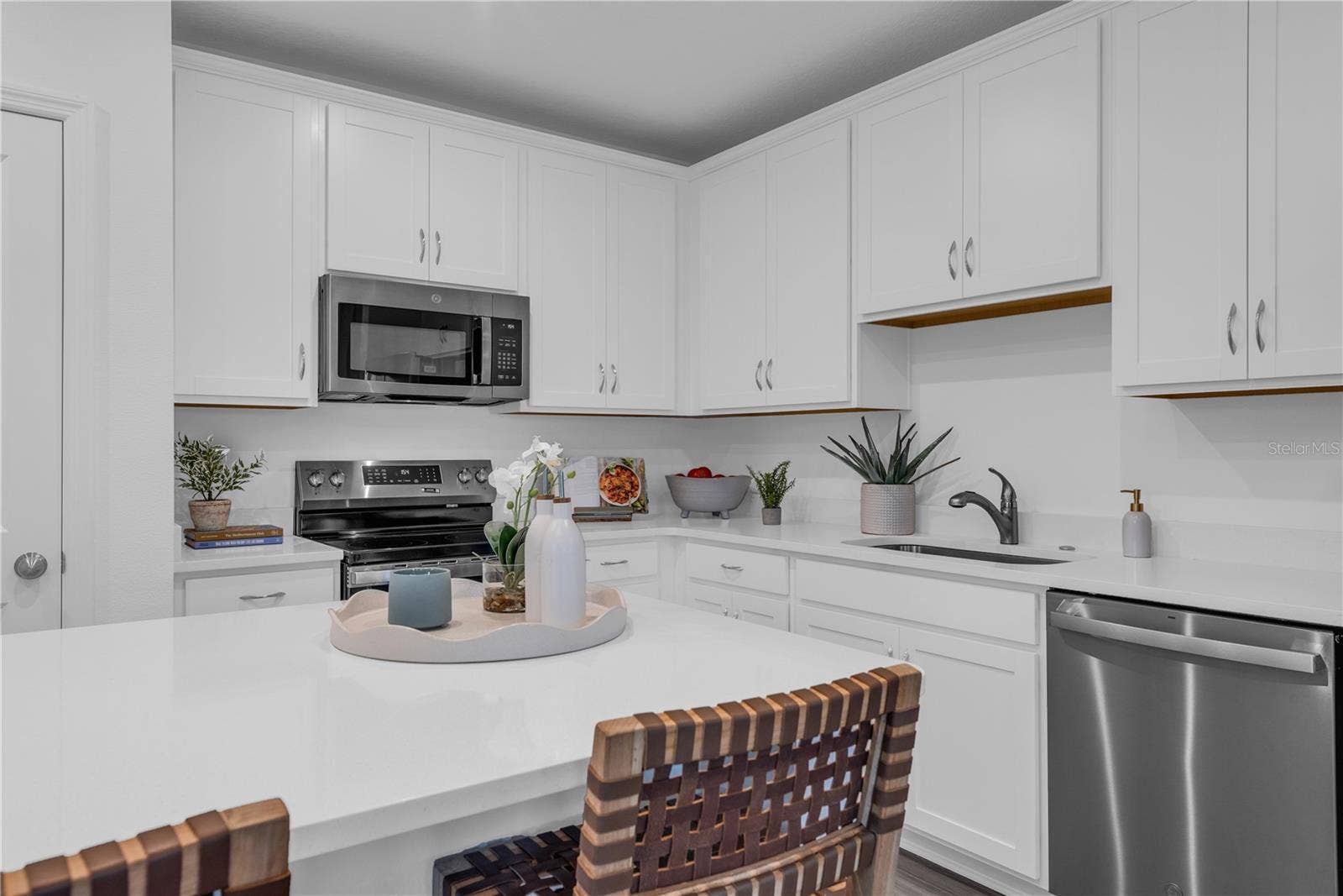 3032 JESSAMINE DRIVE, Tavares, FL 32778 3032 JESSAMINE DRIVE, Tavares, FL 32778