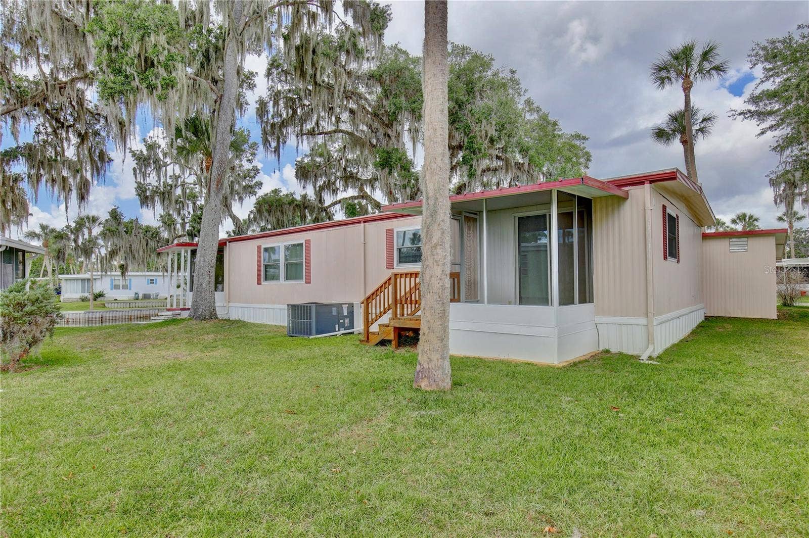 105 CANAL VIEW, Eustis, FL 32726 105 CANAL VIEW, Eustis, FL 32726